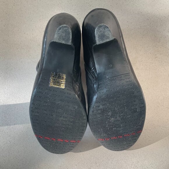 Miz Mooz Tillman Pumps / Black Witchy Style Heels with zipper closure Size 6 US - Picture 7 of 8